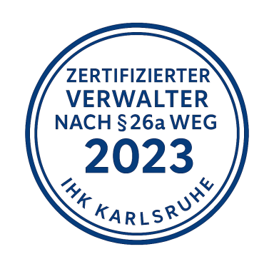 Zertifizierter Verwalter nach §26a WEG Zertifikat für einen Verwalter nach §26a WEG, ausgestellt von der IHK Karlsruhe, Jahr 2023.